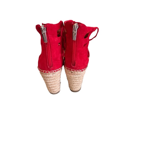 Like New Vince Camuto Wedges - Picture 4 of 8